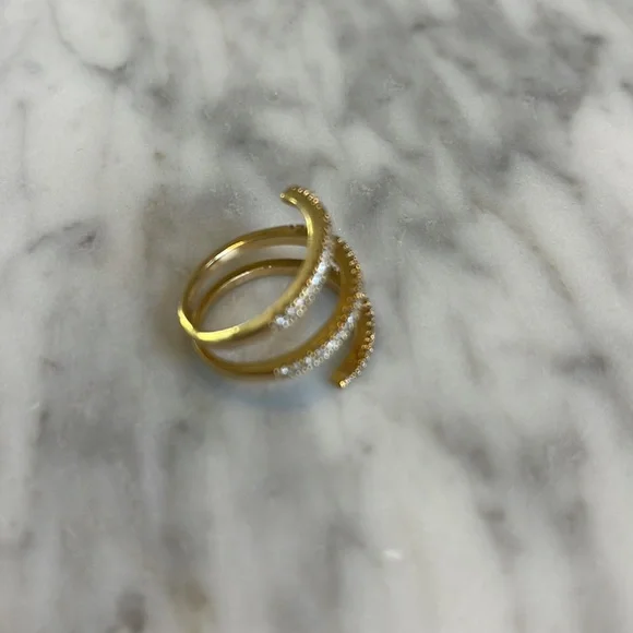 Gold bendable ring - Picture 2 of 4